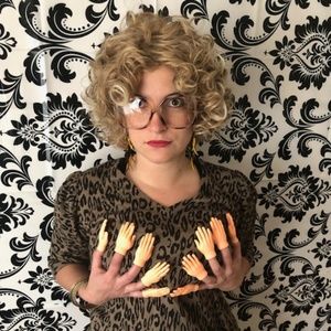 Meet your Posher, Emilie